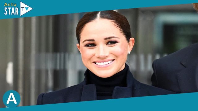 Meghan Markle en look d’été casual au marché de Montecito : découvrez le prix de ses lunettes aviate