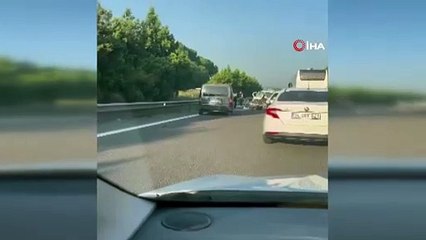 Kamyon ile kamyonet çarpıştı: 2 yaralı