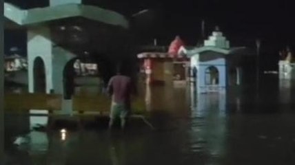 जबलपुर: बरगी बांध पर जल की तेज रफ्तार, नर्मदा के तटीय इलाकों के लिए अलर्ट जारी