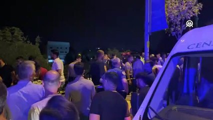 Bursa'da otomobil inşaat alanına düştü: 1 ölü, 2 yaralı