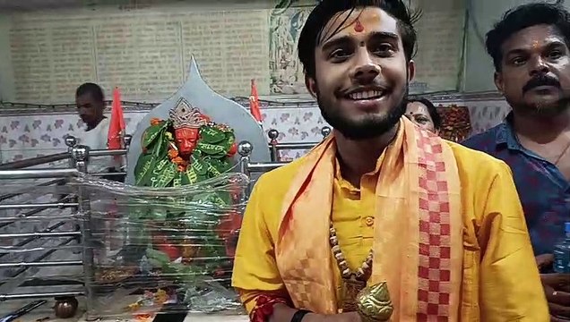 जबलपुर पहुंचे सिद्धेश्वर धाम सरकार ने निकाला पर्चा, रो पड़े कई लोग- देखें वीडियो