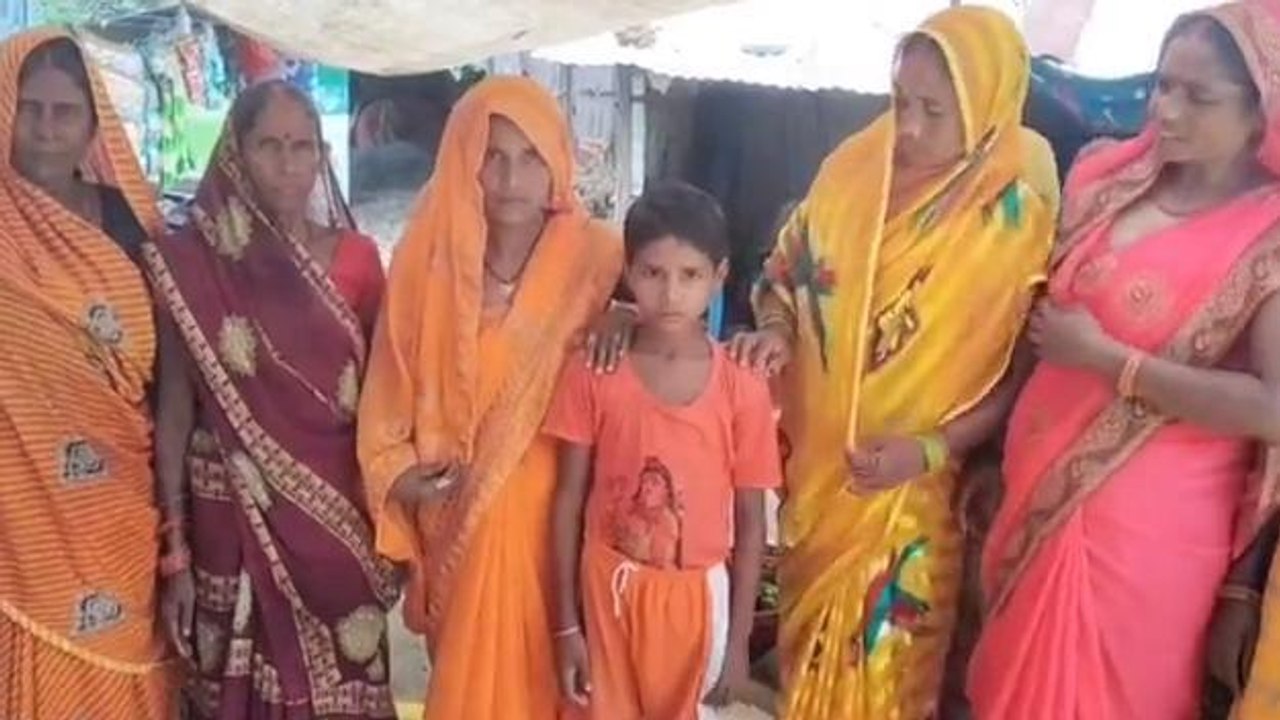 बालक के माथे और शरीर पर बन रहा त्रिशूल का निशान, शिव का आशीर्वाद या कुछ और...