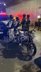 #Preliminar Detienen a un hombre en posesión de un revolver y una motocicleta con reporte de robo, en Guadalajara #GuardiaNocturna