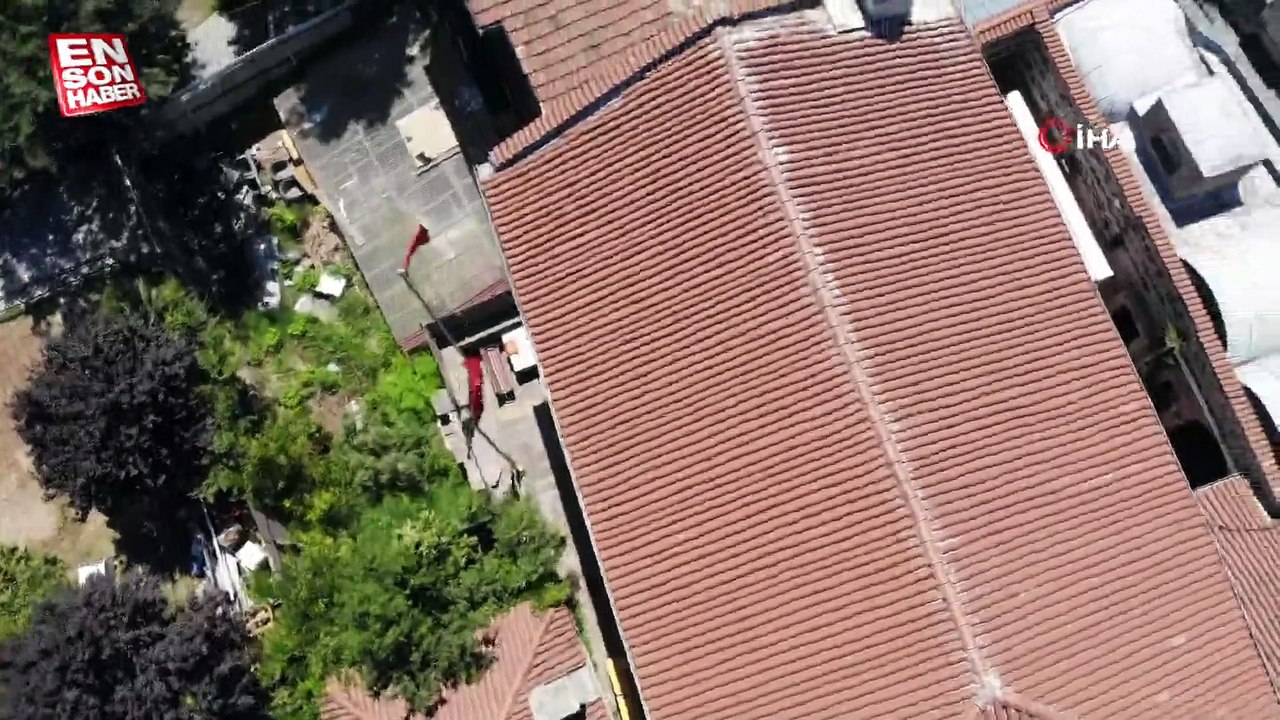 İBB yol çalışmalarında Adile Sultan Türbesi'nin zeminine hasar verdi