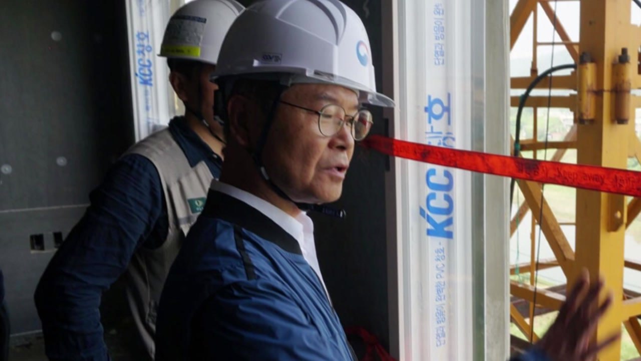 고용노동부 장관, 사흘 연속 폭우·폭염 현장점검..."생명·안전 최우선" / YTN