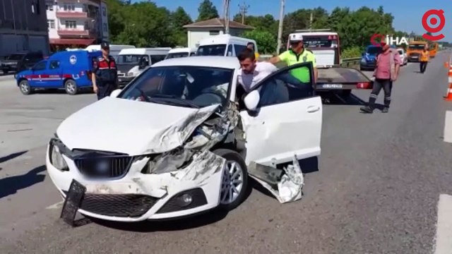Samsun'da işçi servisi minibüsü kaza yaptı 19 yaralı
