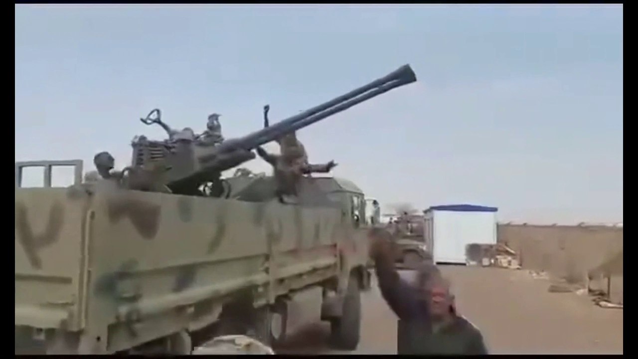 دوي انفجارات بـ #الخرطوم وأم درمان وبحري بعد تحليق طيران #الجيش_السوداني... و مصادر #العربية : سماع دوي انفجارات في الأبيض  #السودان