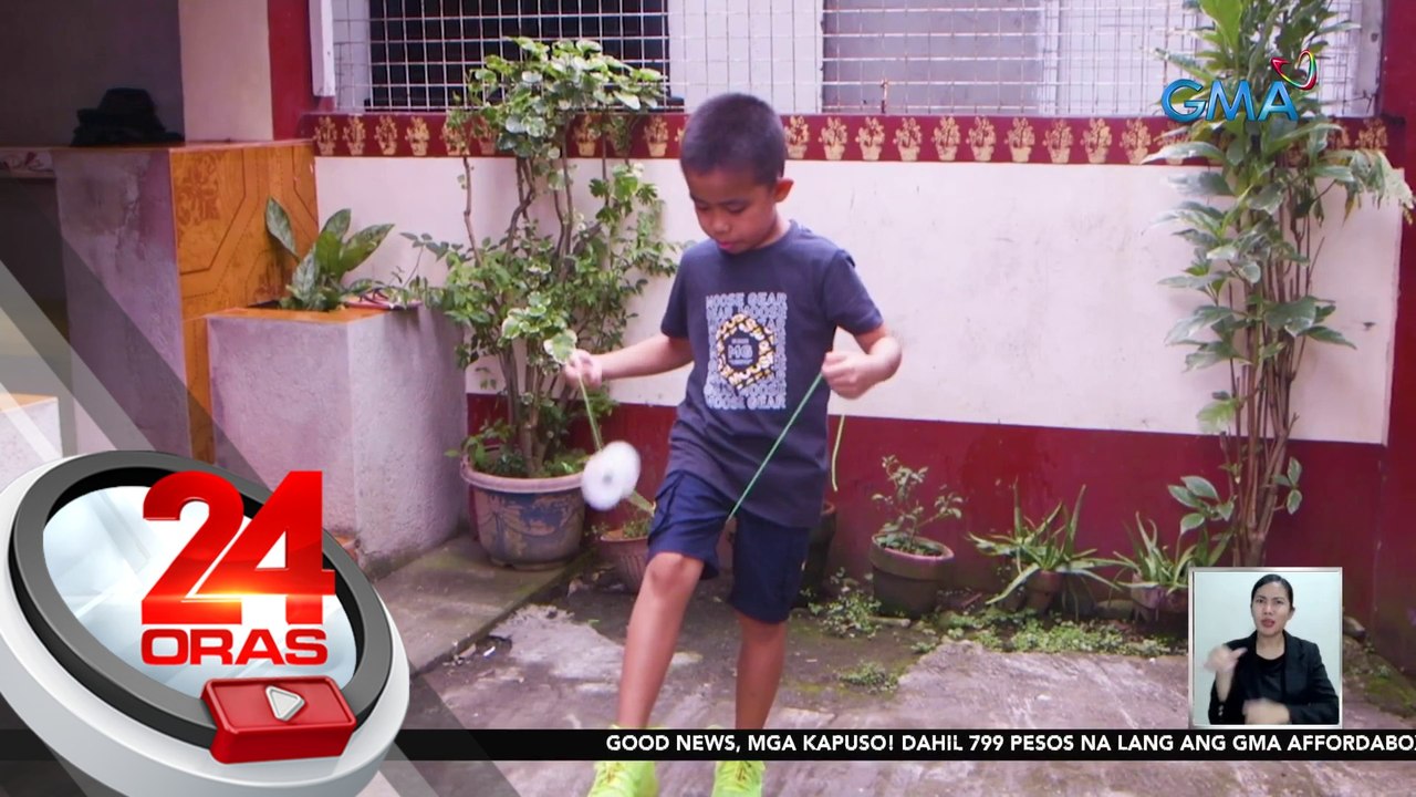 Bata, nagpa-wow sa iba't ibang tricks sa paglalaro ng yoyo | 24 Oras