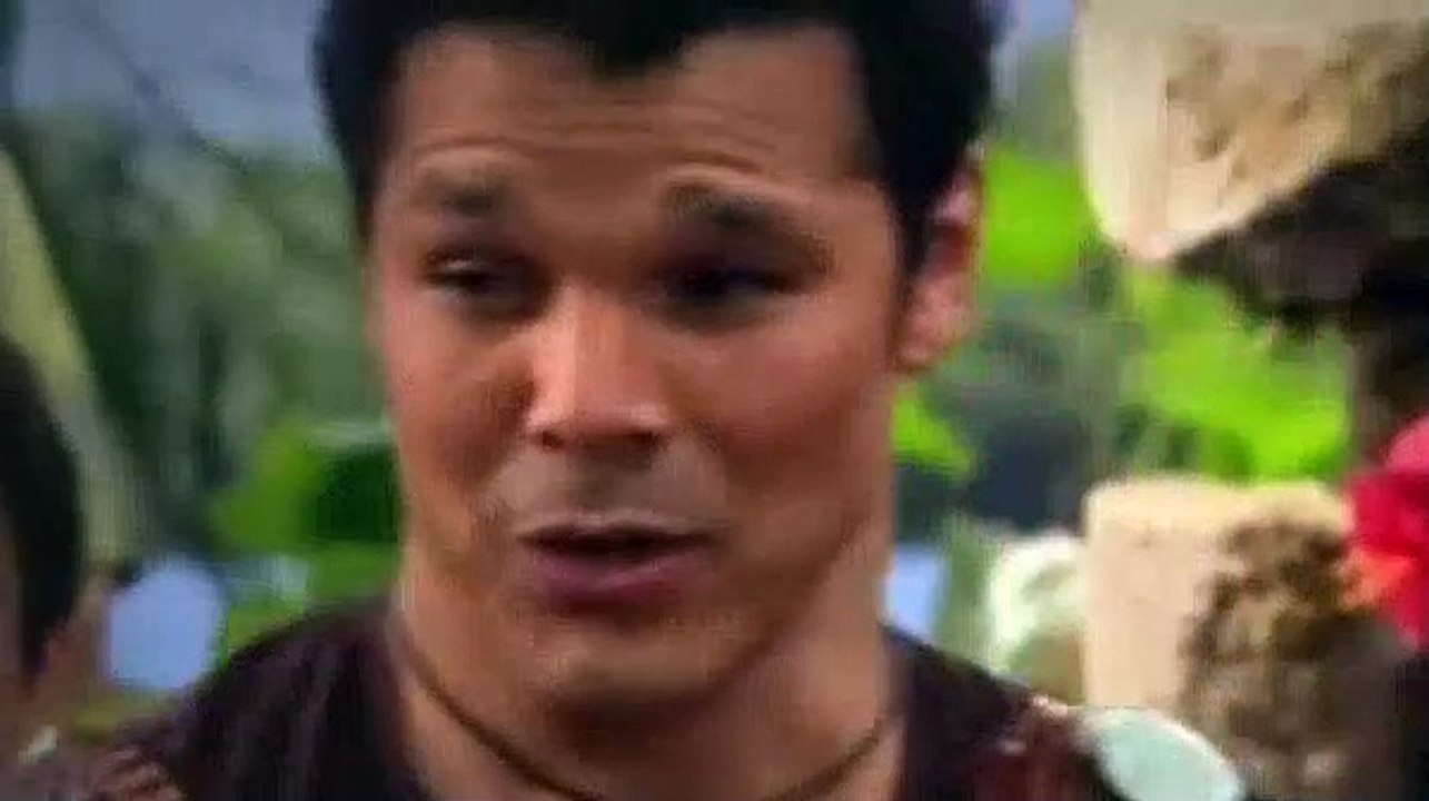 Pair of Kings S01E01 Return of the Kings 1