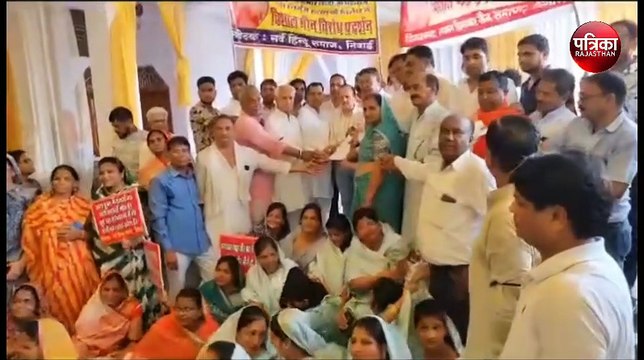 जैन मुनि कामकुमार नंदी की हत्या का विरोध