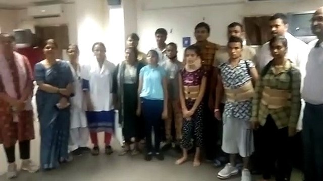 Video.... अहमदाबाद: 75 फीसदी तक झुकी रीढ़ की हड्डी को सीधा कर 5 मरीजों को किया दर्द मुक्त