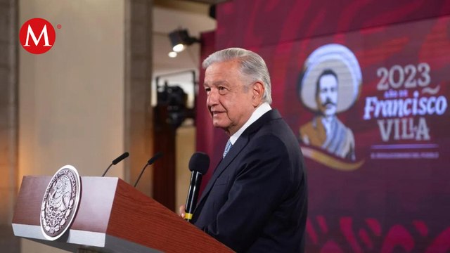 AMLO proyecta boletín sobre órdenes de aprehensión contra familiares de García Luna