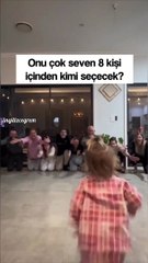 "Ufaklık en çok kimi seviyor" yarışması yapan aile