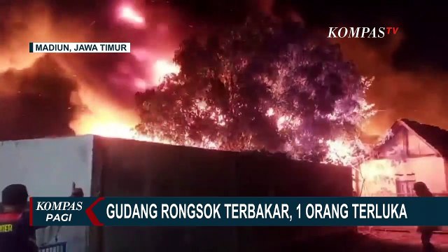Gudang Rongsok di Madiun Hangus Dilahap Si Jago Merah, 6 Unit Mobil Damkar Diterjunkan!
