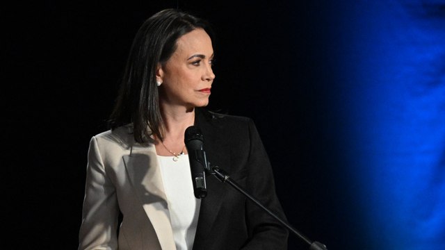 Colectivos chavistas bloquean carretera en el estado venezolano Guárico para evitar acto político de María Corina Machado