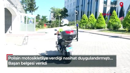 Polisin motosikletliye verdiği nasihat duygulandırmıştı... Başarı belgesi verildi