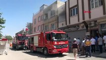 Kilis'te Bir Evde Yangın Çıktı, İtfaiye Eri Dumandan Etkilendi