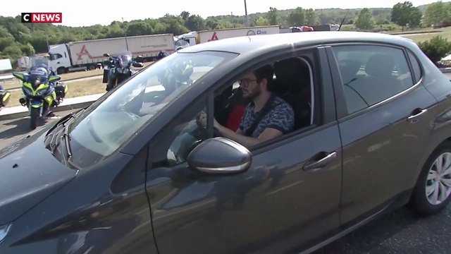 Canicule : les gendarmes sensibilisent les vacanciers au risque de somnolence au volant