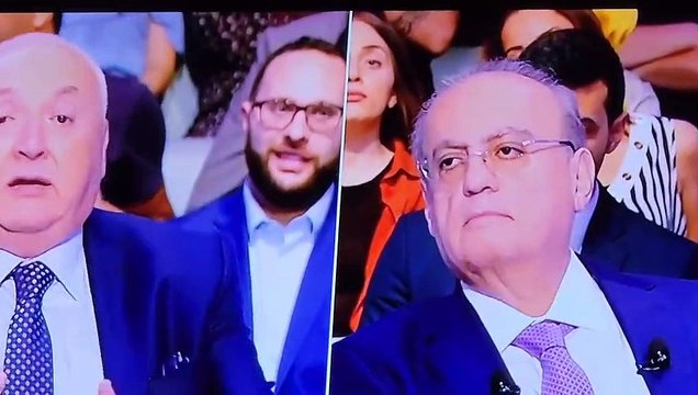 Eski bakan ve gazeteci canlı yayında birbirine girdi