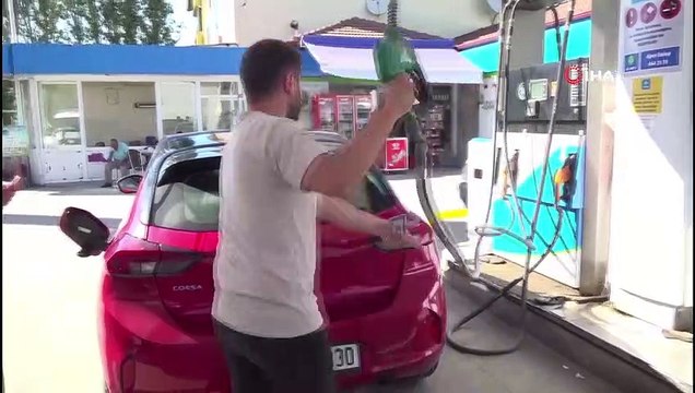 Amasya'nın Taşova ilçesinde güneşli havada hortum oluştu