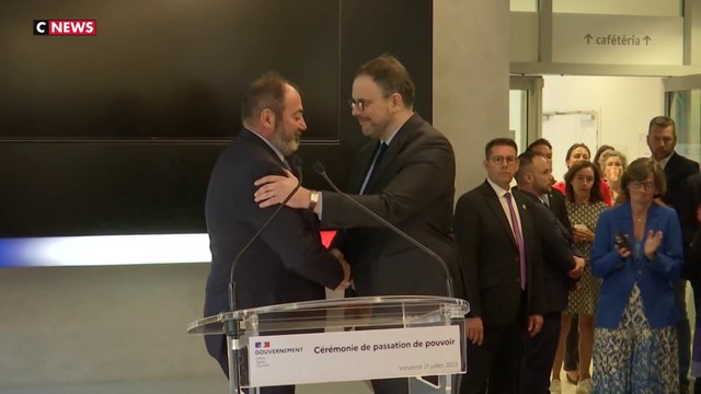 Passation de pouvoir au ministère de la Santé