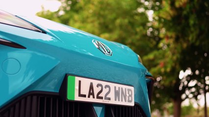 MG4 XPower vs Audi e-tron GT – DRAG RACE and review! _ What Car_-(1080p)