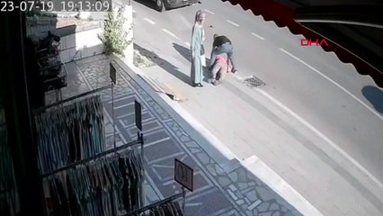 Un minibus heurte un piéton à Dilovasi