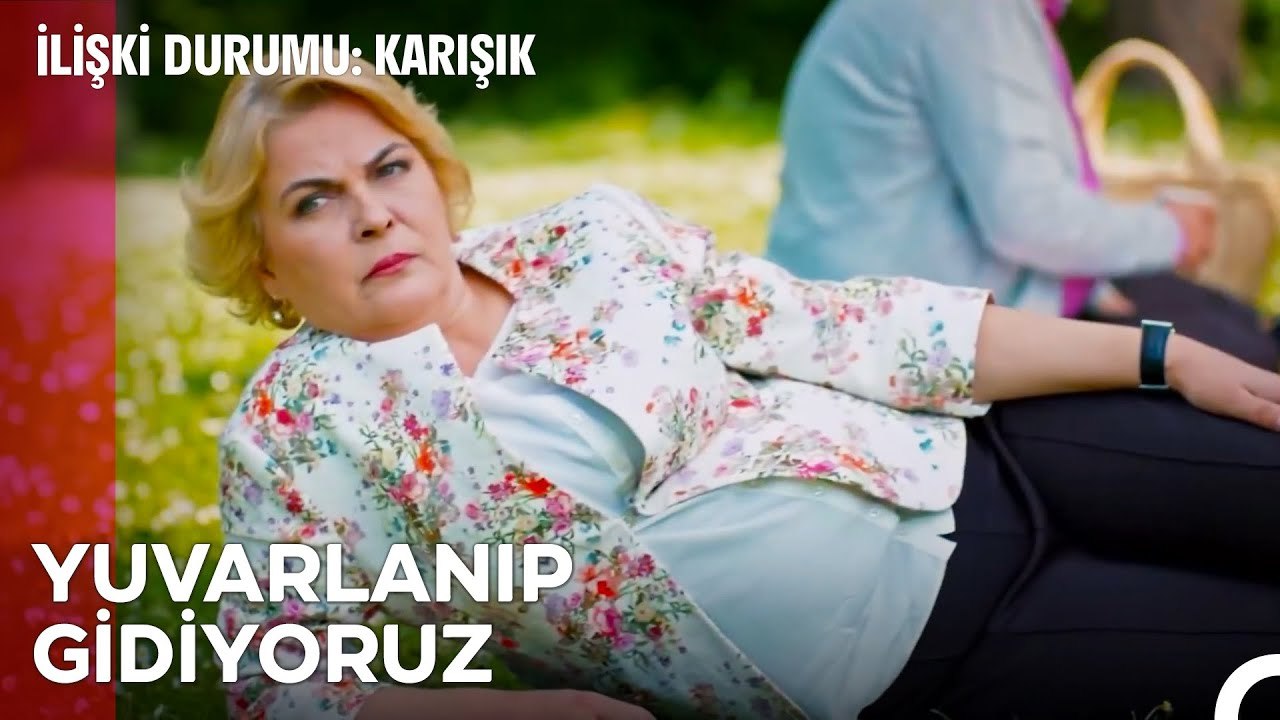 Çiftlerin Ortasında Yalnızlığımla Ben - İlişki Durumu Karışık 39. Bölüm