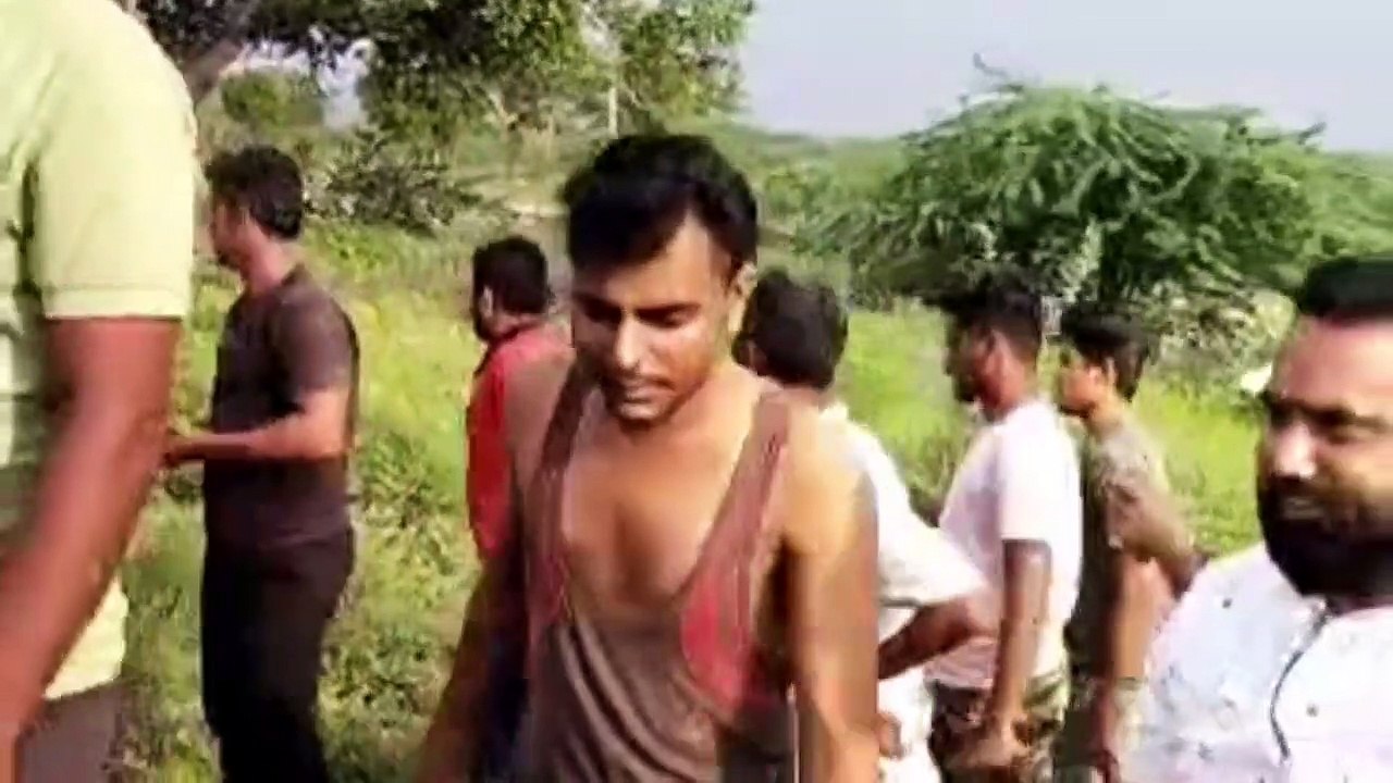 यहां महिला की कंठी लूट भागे शातिर चोर, पुलिस ने बाइक को टक्कर मार पकडा
