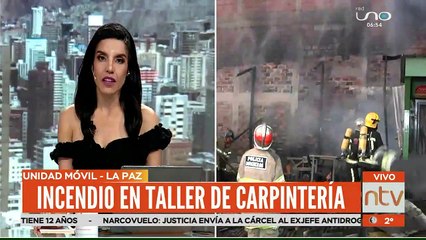 Incendio estructural fuera de control en La Paz