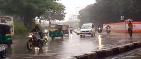 SURAT VIDEO : जोरदार बारिश के कारण परीक्षा स्थगित