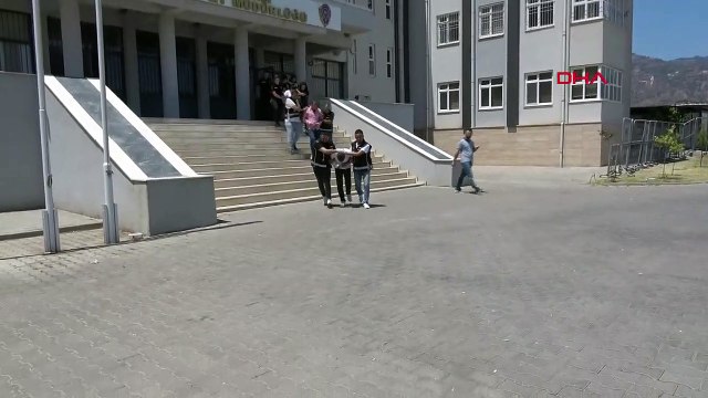 Ils ont kidnappé la personne qui avait donné de l'argent avec intérêt à Aydın et lui ont fait signer un billet à ordre.