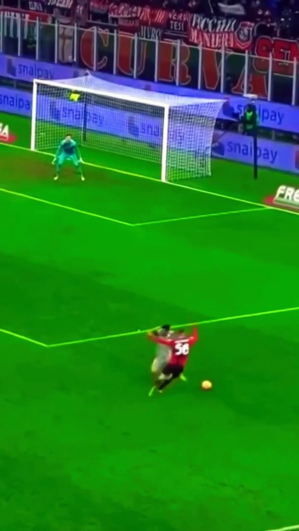 Football skills  #shorts #youtubeshorts #football