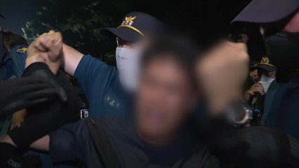 금속노조 노숙농성 또 강제해산...노조 간부 1명 체포 / YTN