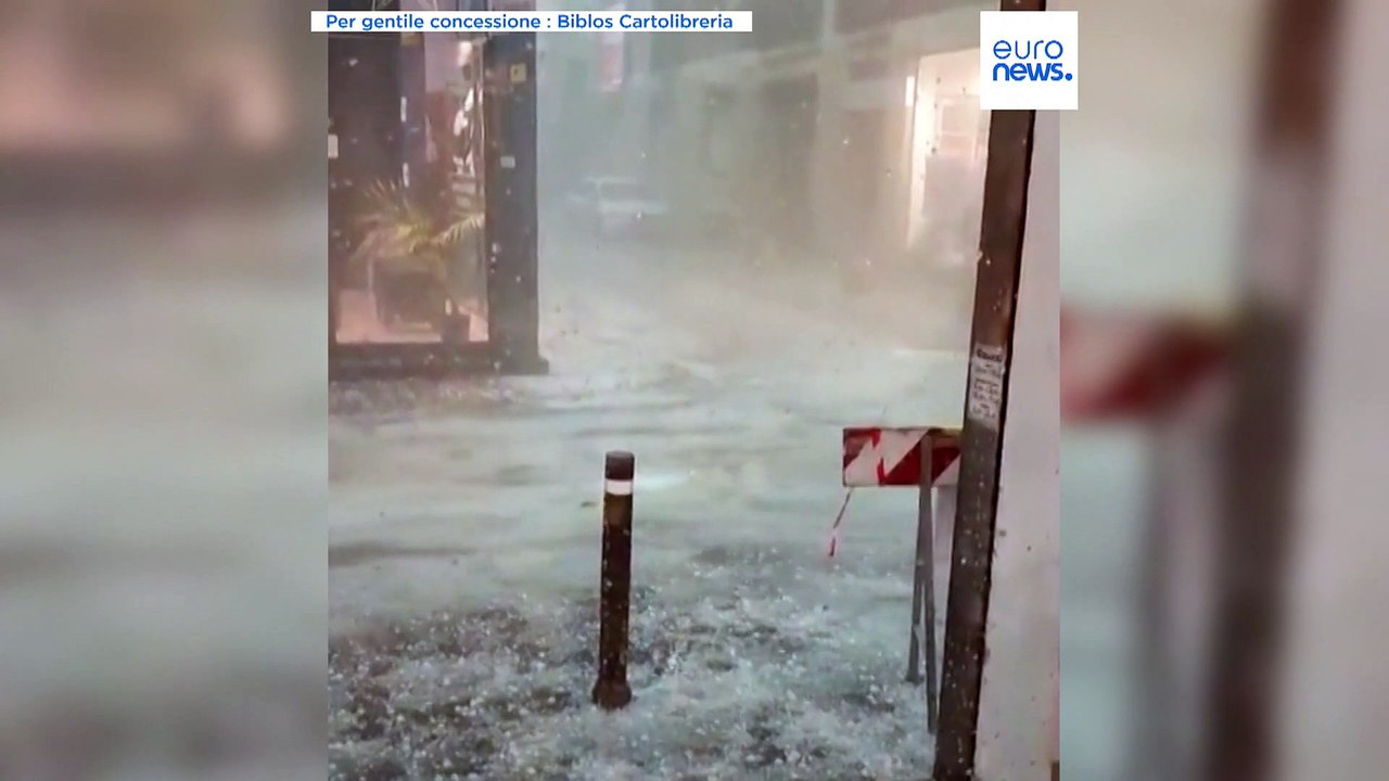 Meteo estremo, l'Italia divisa in due. Tempeste al Nord, caldo record al Sud