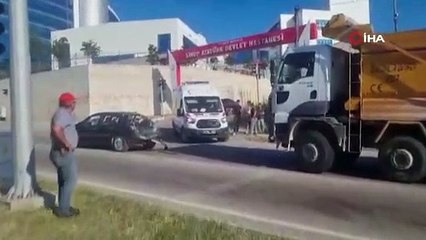 Sinop’ta kamyon kırmızı ışıkta otomobile çarptı: 1 yaralı