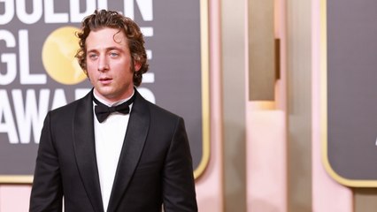 We Support The Strike And Jeremy Allen White's Biceps at the Strike