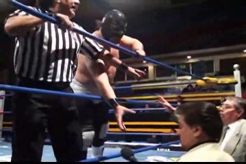 Factor © vs Cien Caras Jr. for the IWRG Rey del Ring IWRG 11.25.2012 Arena Naucalpan