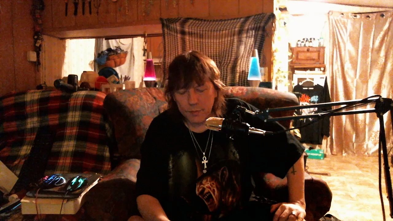 Scream With Me : Resident Evil Apocalypse (2004) Milla Jovovich, Sienna Guillory, Oded Fehr