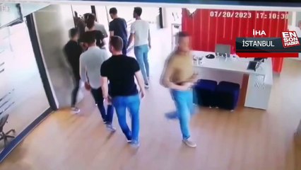 Beykoz'da bıçaklı şahıs iş merkezinde kadını rehin aldı