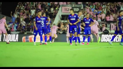 Bu bakıştan sonra olanlar oldu! Messi, Inter Miami formasıyla ilk maçında imkansızı başardı