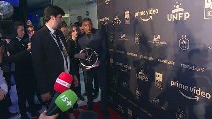 Ligue 1: l'avenir de Mbappé au PSG plus incertain que jamais