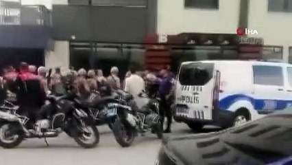 Uyuşturucu etkisindeki şahıs silahla iki kişiyi yaraladıktan sonra intihar etti