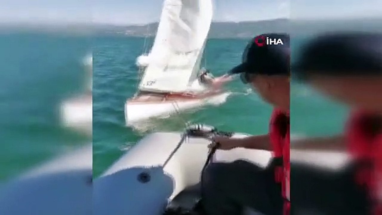 L'équipe du bateau de gendarmerie est venue au secours du marin coincé dans le lac Sapanca