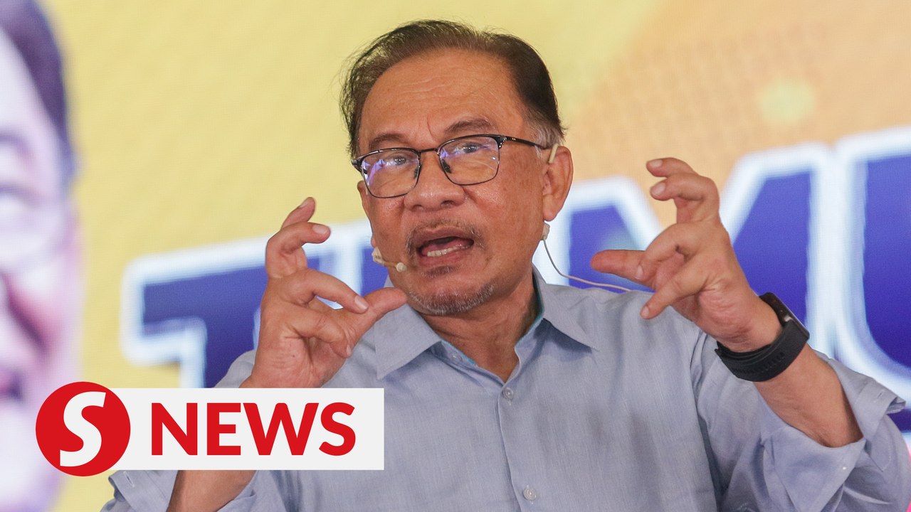 Don’t let yourselves be used, help save Malaysia, Anwar tells youths