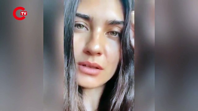 Ünlü oyuncu Tuba Büyüküstün'ün ingilizce konuştuğu video sosyal medyada gündem oldu