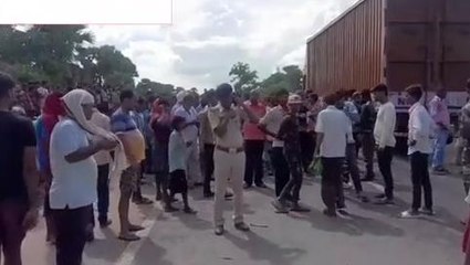 गया: पिकअप के चपेट में आने से वृद्ध की हुई मौत, नाराज ग्रामीणों नें किया सड़क जाम
