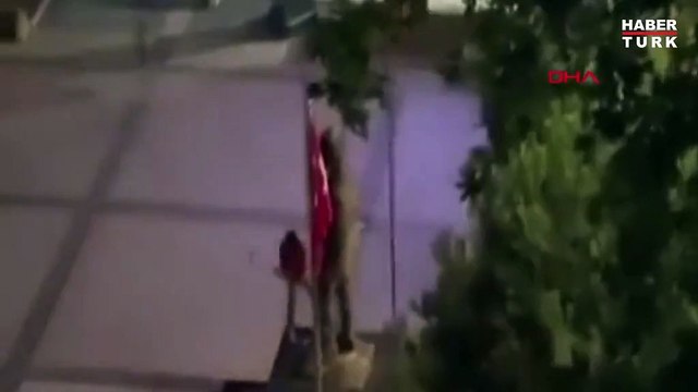 Atatürk heykeline balyozlu saldırının görüntüleri ortaya çıktı