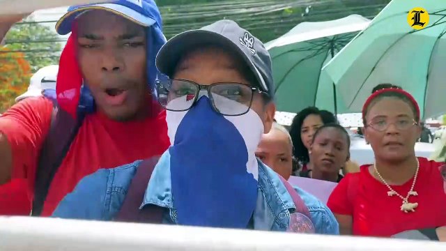 Esta lucha va a llegar al Palacio Nacional , protestan estudiantes de la UNEV por aumento de pago de la matrícula
