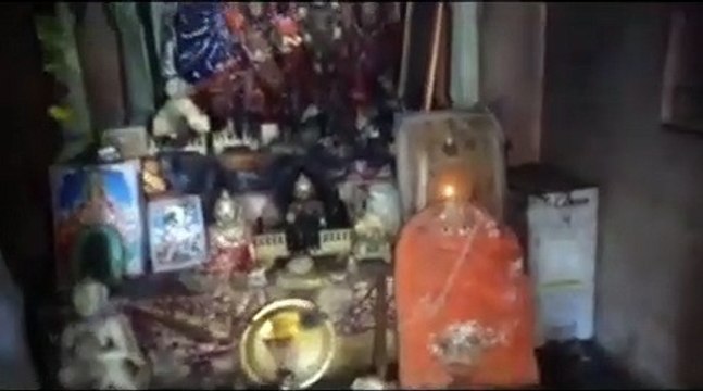 Lightning fell on the temple, some idols were broken